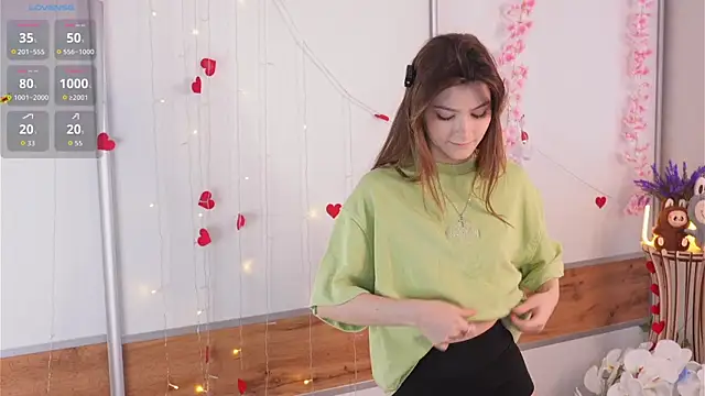 CherlyGuss online show from July 17, 3:22 am