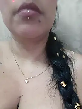 val eria online show from April 19, 3:06 am