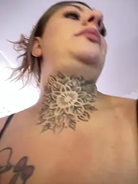 Eliee--Roth online show from April 12, 8:00 pm