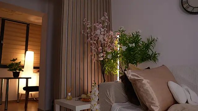 SashaFererra online show from April 16, 8:08 pm