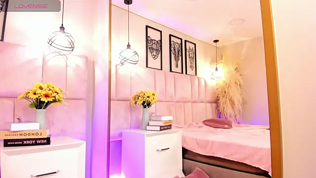 Iam yuls  online show from April 14, 3:28 am