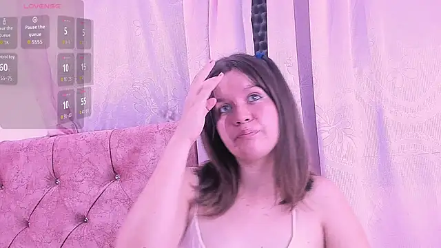  Lunasex  online show from April 10, 2:45 pm