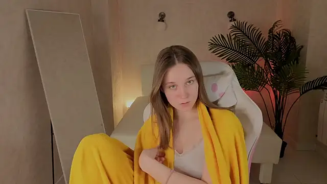 SweetieBlush online show from April 3, 2:42 am