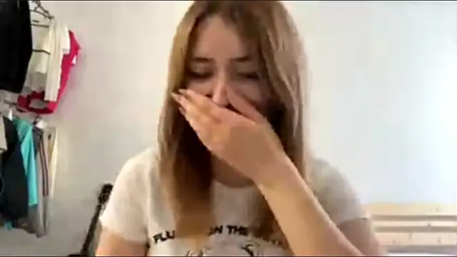 CassiPlacido online show from April 18, 8:17 am