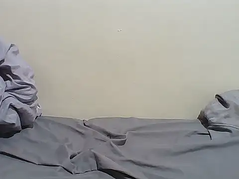 BOOBQUEEN25 online show from April 10, 6:30 am