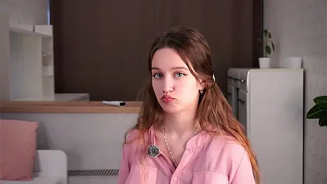 sinfulThea online show from April 16, 11:43 am