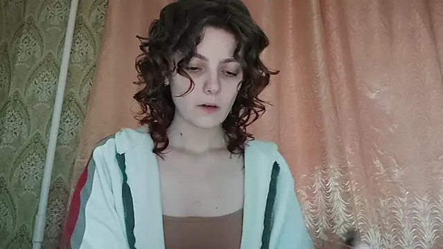 ShirleyNibbs online show from April 18, 2:08 pm