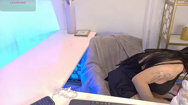 NoelleRuby online show from April 19, 4:01 am