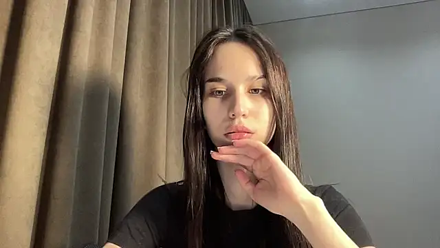 sparkmuse online show from April 5, 9:47 pm