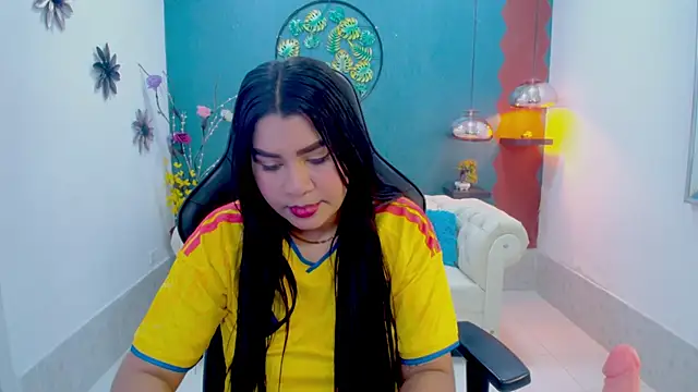 ValeryBliss  online show from April 15, 11:38 pm