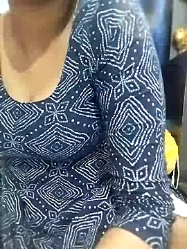 Pinky-hot11 online show from April 2, 4:37 pm