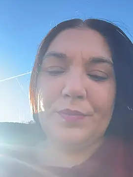Tugatita1990 online show from April 4, 7:40 am