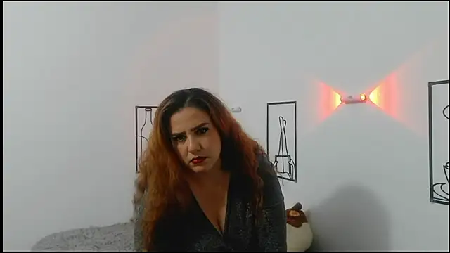 freyaseid90 online show from April 22, 3:36 am