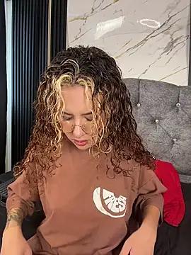 Amber-fire online show from April 14, 5:13 pm