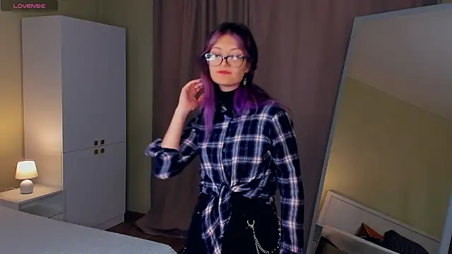 SuRenzi online show from April 5, 1:32 pm