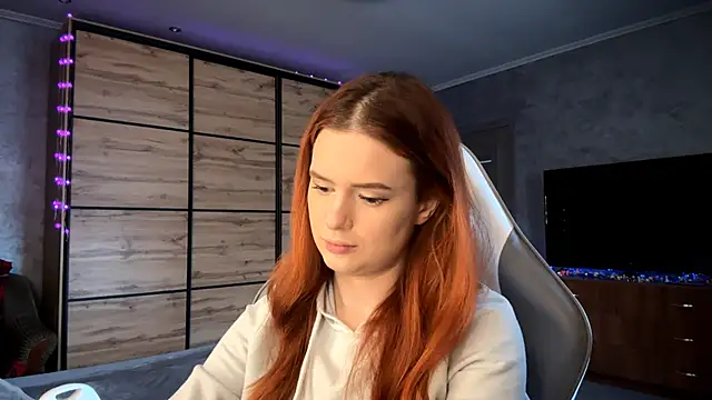 FoxyEmma online show from April 10, 3:07 pm