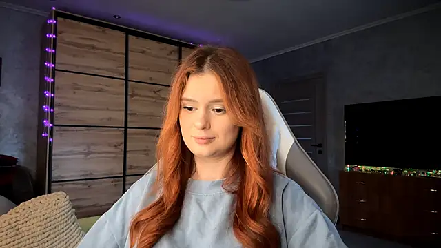 FoxyEmma online show from April 9, 3:06 pm