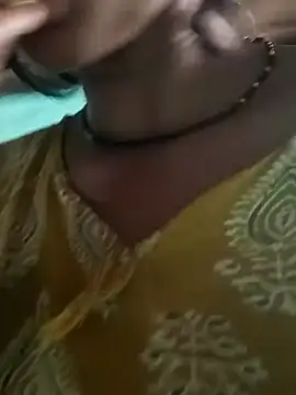 riyaa sexyy online show from July 7, 9:35 am