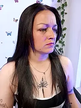 Isa bluee online show from April 8, 2:14 am