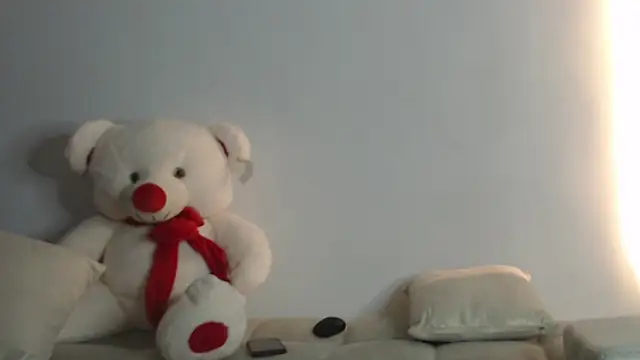 MissDolluxe online show from June 28, 4:19 am