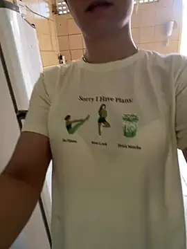 Cristal Ruivinha online show from April 10, 2:01 pm