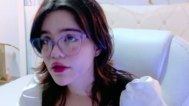 Alexa Missfortune online show from April 7, 7:49 pm