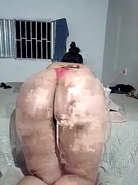 lovesquirt2 online show from April 9, 2:58 am