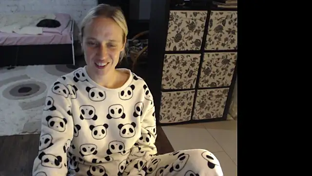 Sweet hot shrmp online show from July 18, 9:39 pm
