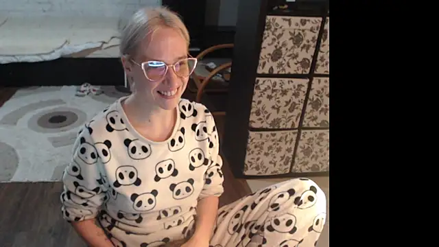 Sweet hot shrmp online show from April 16, 8:08 pm