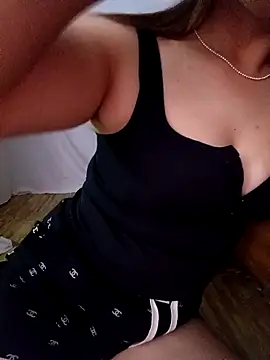 cat-kat online show from April 7, 1:46 pm