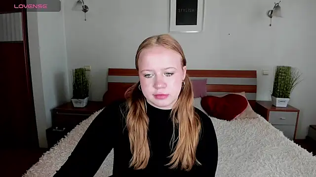 KittyCutest online show from March 31, 8:47 am