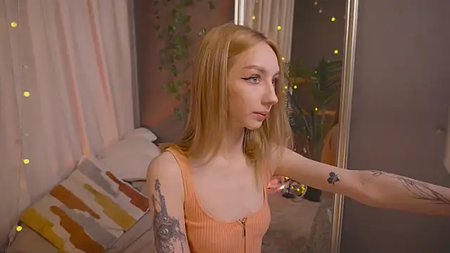 Melrose  online show from April 18, 8:53 pm