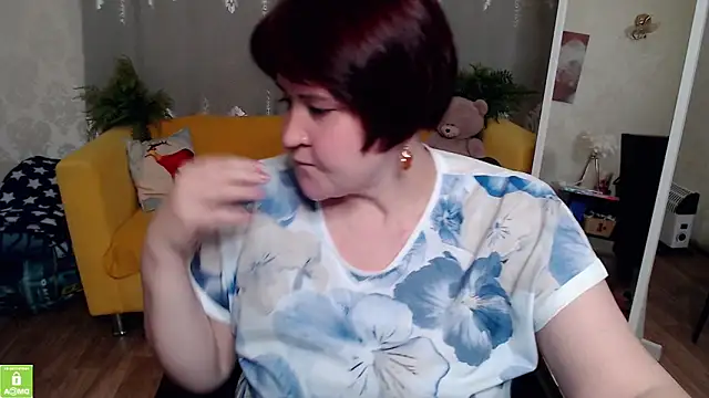 QUEEN02030 online show from June 3, 2:33 pm