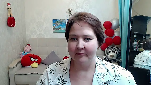 QUEEN02030 online show from April 9, 3:06 pm