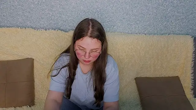 SofiDreamm online show from April 15, 8:42 pm