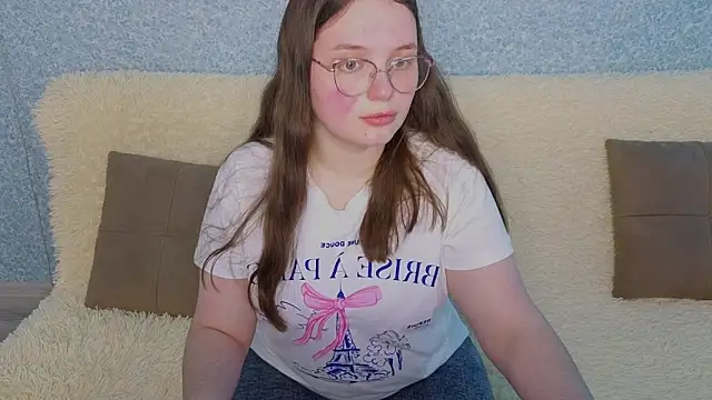 SofiDreamm online show from April 2, 2:25 pm