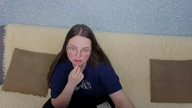 SofiDreamm online show from April 17, 8:22 pm