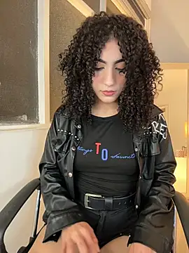 Odett Khastoff online show from April 25, 4:04 am