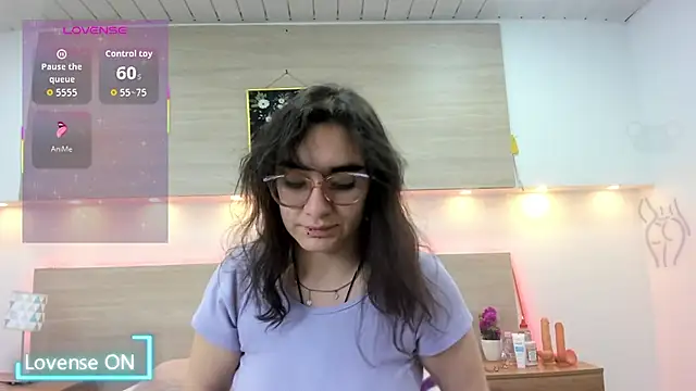 Ellaa honey online show from April 11, 12:53 pm