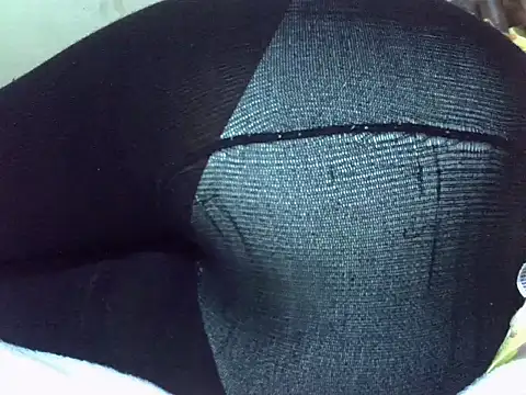 LUROBI online show from April 12, 1:03 pm