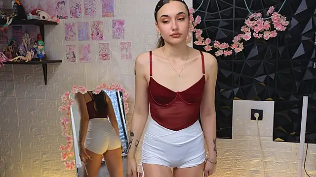 belle cute online show from April 3, 1:58 am
