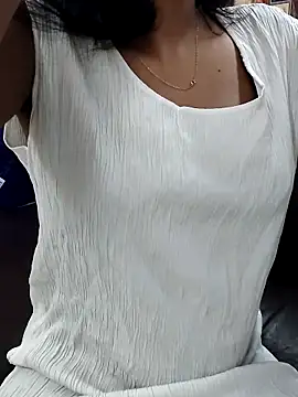 BlushingBunny  online show from April 9, 5:40 pm