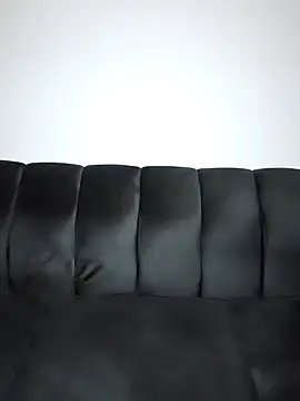 aleenavarro online show from April 18, 5:43 am