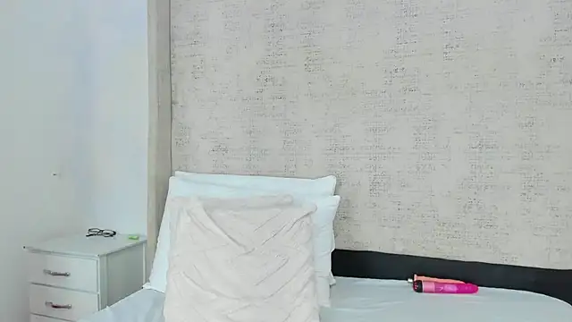 Charlotte Benette online show from April 19, 6:10 pm