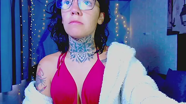 LannieGonzales online show from April 9, 12:32 pm