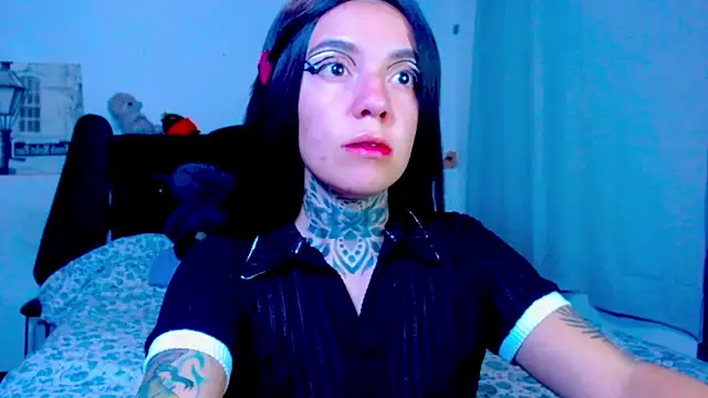 LannieGonzales online show from May 24, 12:20 am