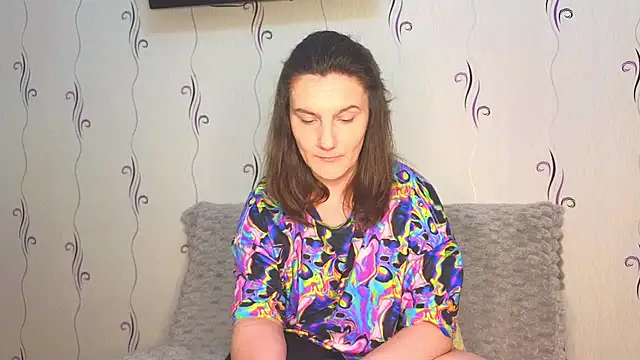 Hey baddie online show from April 13, 8:15 am