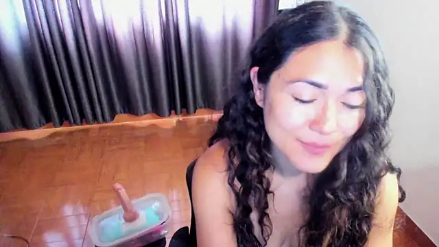 FreyaRouge online show from July 18, 7:49 pm