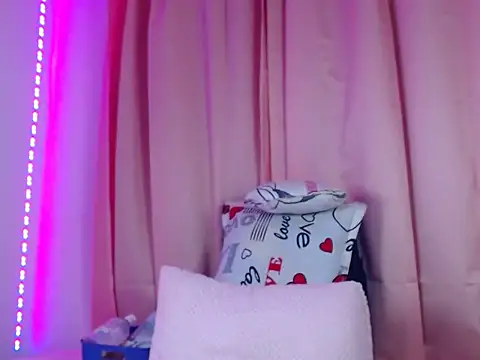 vibeSex1 online show from April 17, 9:50 pm