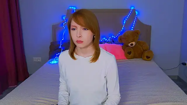 CherryCrushLove online show from April 16, 6:03 am